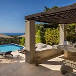 Luxury Karmaniolos Kefalonia فيسكاردو