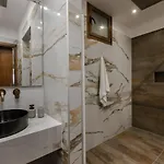 Luxury Karmaniolos Kefalonia * فيسكاردو