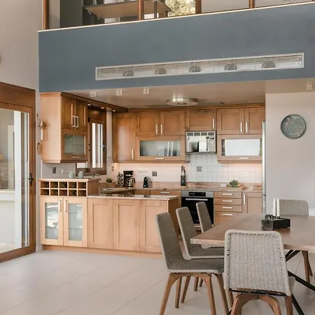 Luxury Karmaniolos Kefalonia فيلة