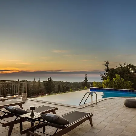 Luxury Karmaniolos Kefalonia Вилла